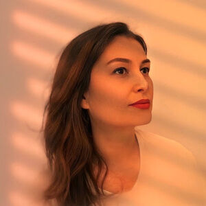 Meet your Posher, Dilia